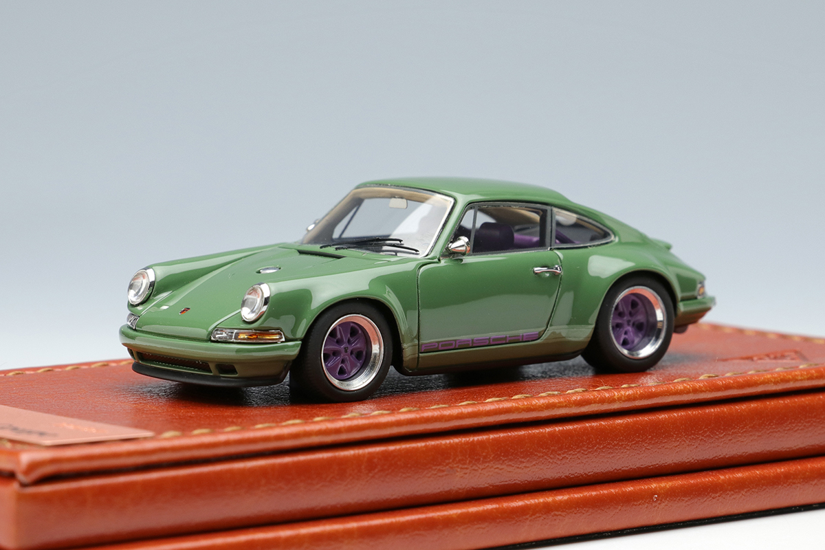 Make Up Co., Ltd. / Singer 911 (964) Coupe